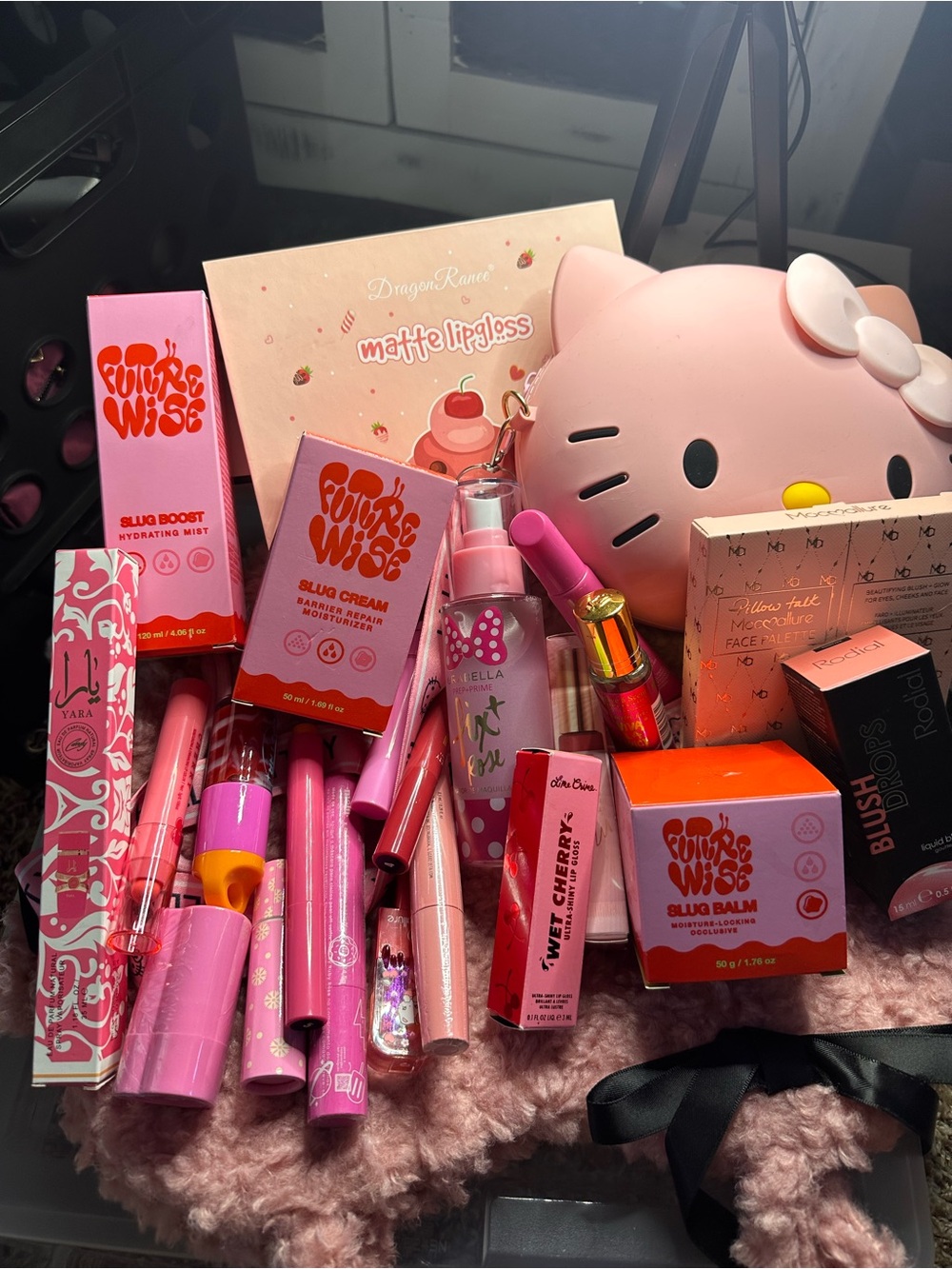 Various Pink Women Makeup Collection – Assorted Lip & Face Products